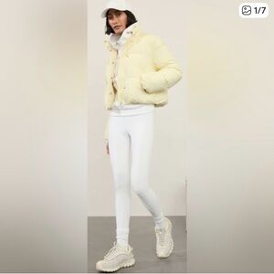 NWT Athleta Summit Cropped Puffer Jacket  - M
